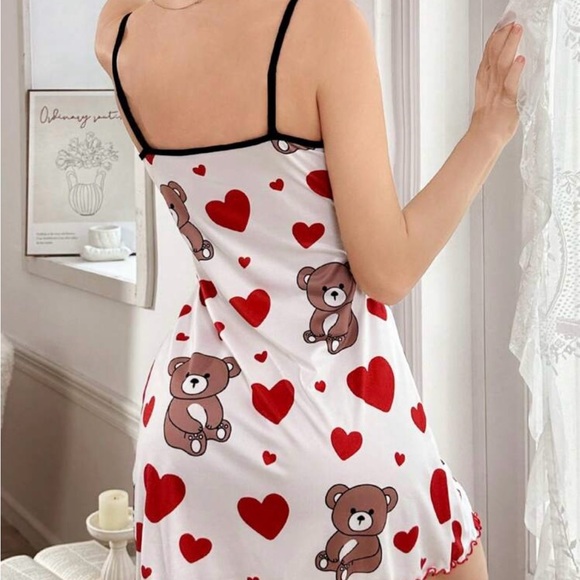 🆕Women's Spaghetti Straps Bear Heart Print Camisole Nightgown, Casual For Daily - Picture 5 of 5